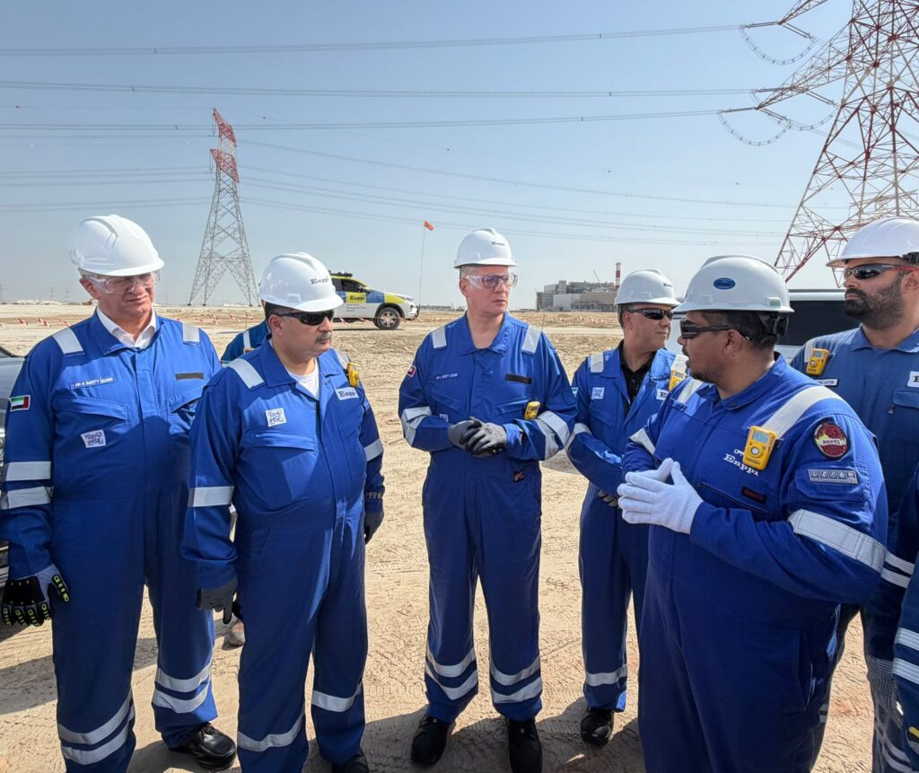 Badawi Visits ENPPI Gas Project in Abu Dhabi