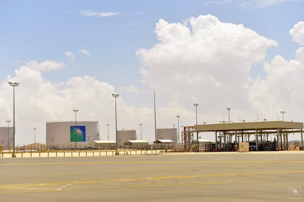 Aramco Reroutes Asian Crude Shipments via Fujairah Amid Hormuz Disruptions