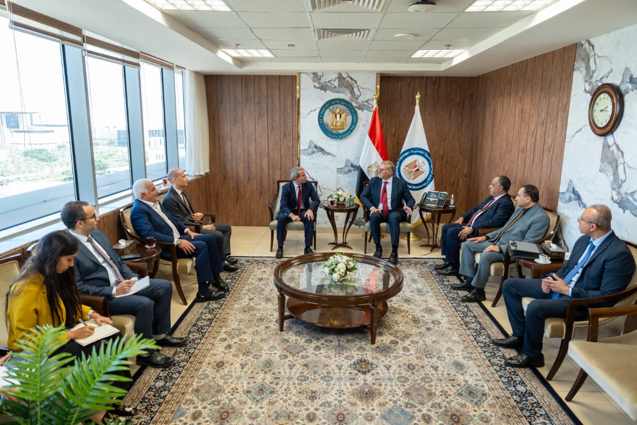 Badawi%2C+Eni+Discuss+Accelerating+New+Discoveries%2C+Production+in+Egypt