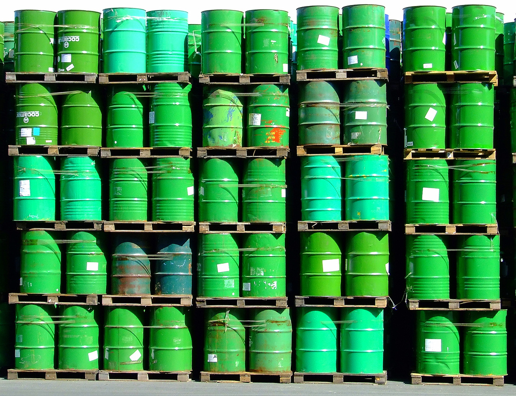Saudi+Arabia+to+Expand+Asian+Crude+Oil+Storage+With+Singapore+Deal