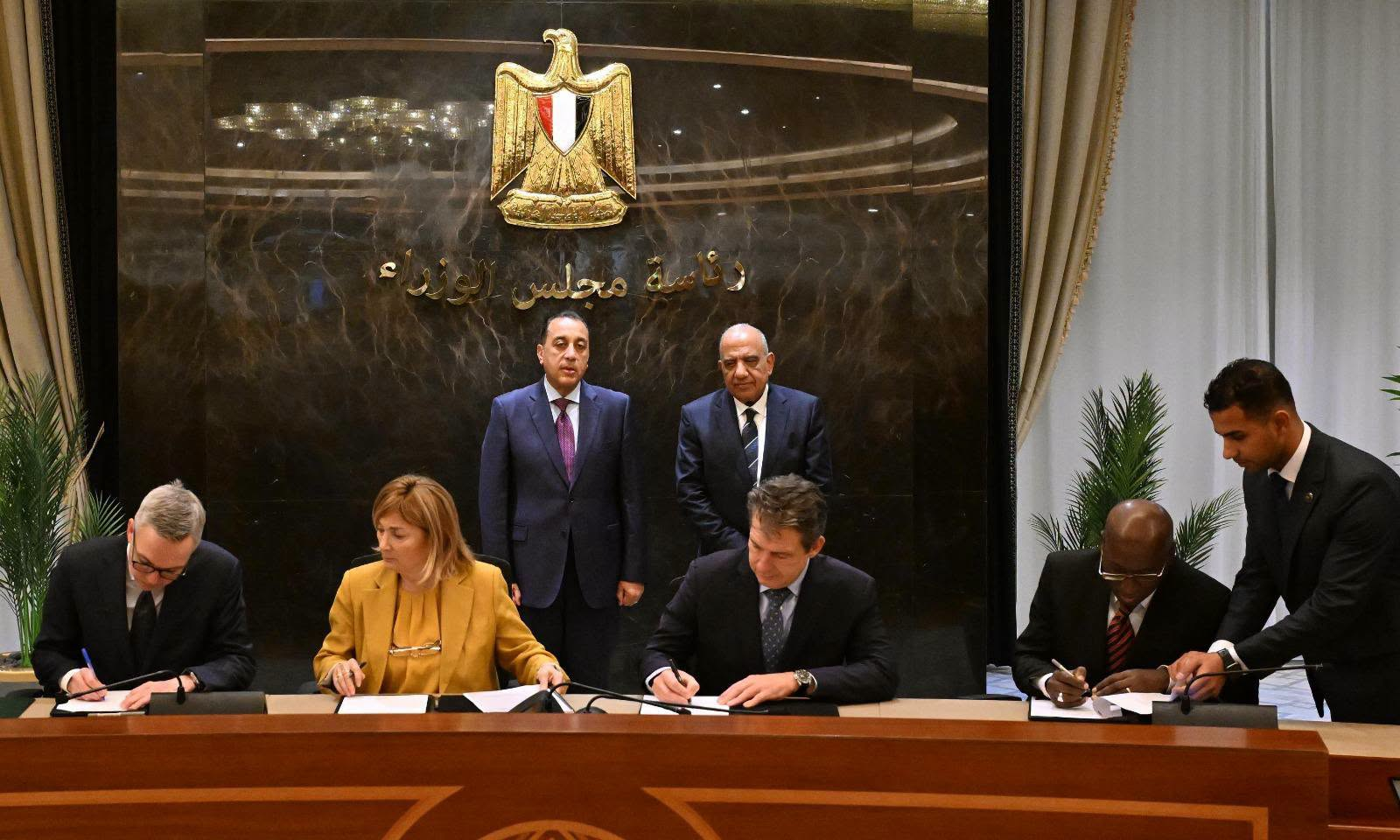 Egypt Signs $650Mn Financing Terms for One GW Solar Project