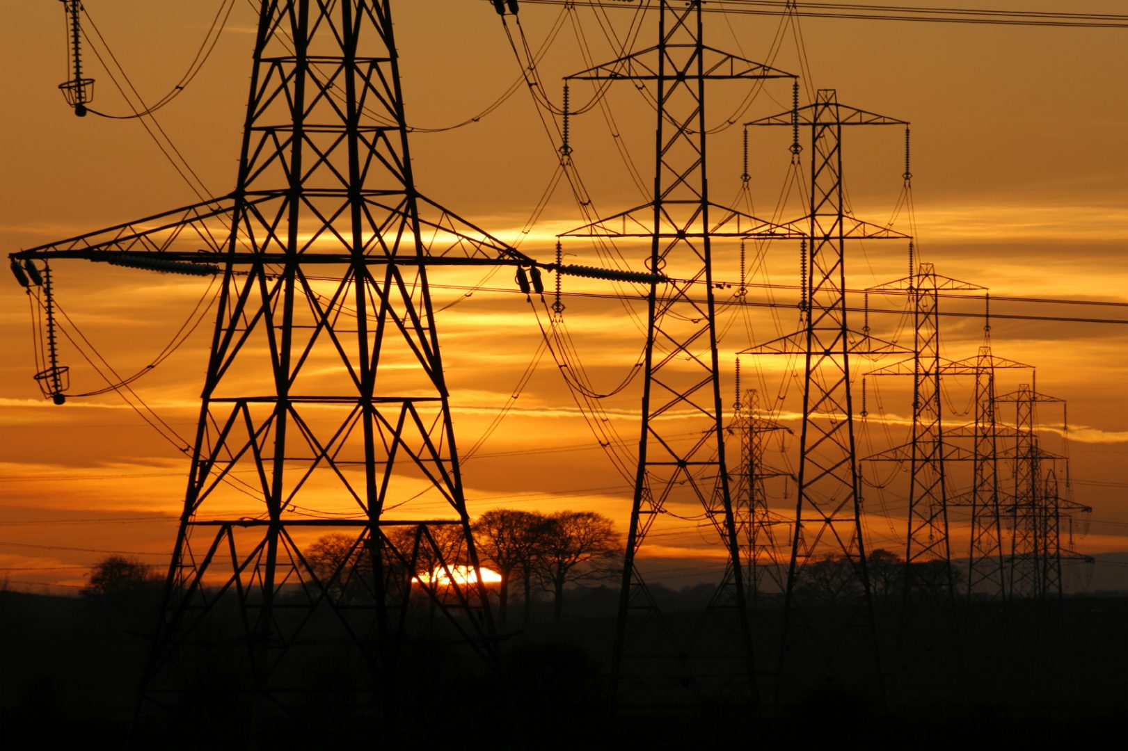 Egypt%2C+Saudi+Arabia+to+Launch+3%2C000-MW+Power+Link+in+Weeks