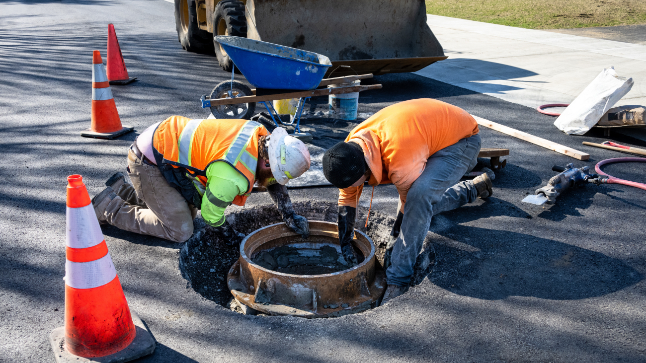 Ashghal tenders Al-Udeid air base access road works
