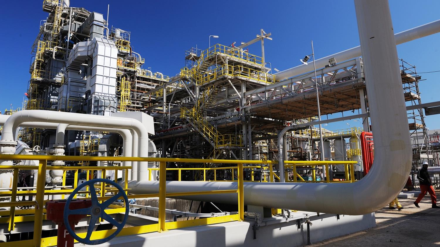 Consortium wins Safaniya field onshore facilities project
